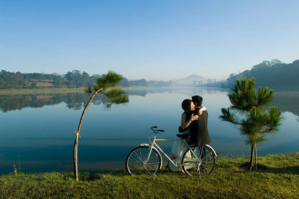 Xuan-Huong-Lake