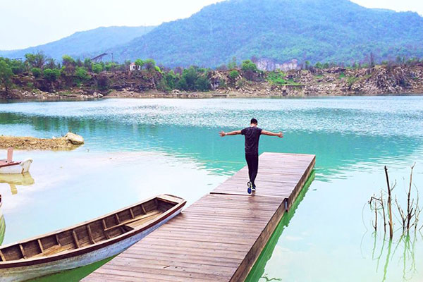 Green-Stone-Lake-in-Vung-Tau