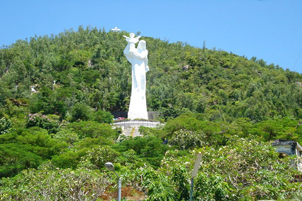 Maria-Statue-in-Vung-Tau