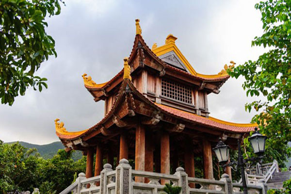 Nui-Mot-Pagoda