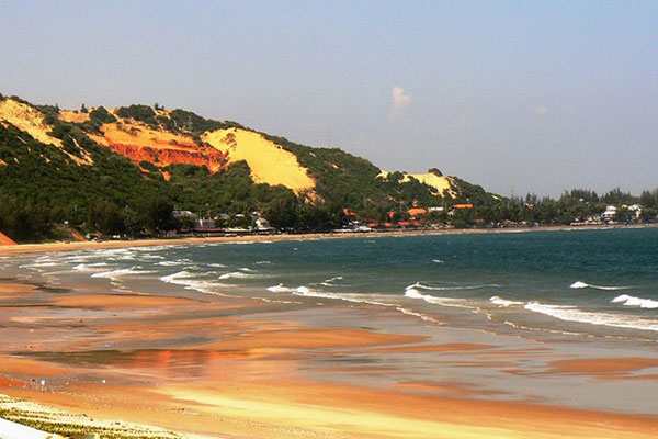 Rom-Island-in-Phan-Thiet