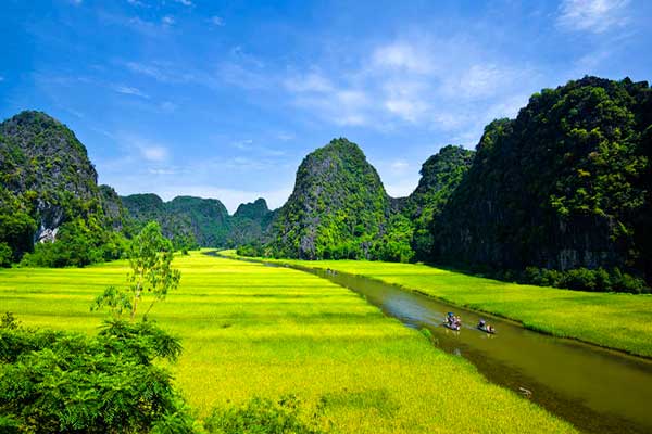 Attractions-of-Ninh-Binh