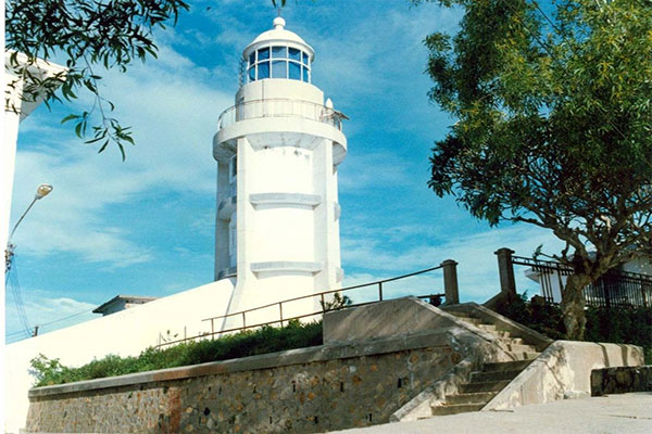 White-Stone-Lighthouse