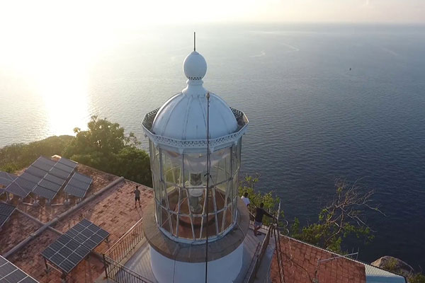 White-Stone-Lighthouse