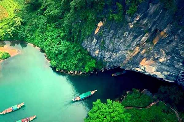 Motorbike Driving Places In The Central Of Vietnam