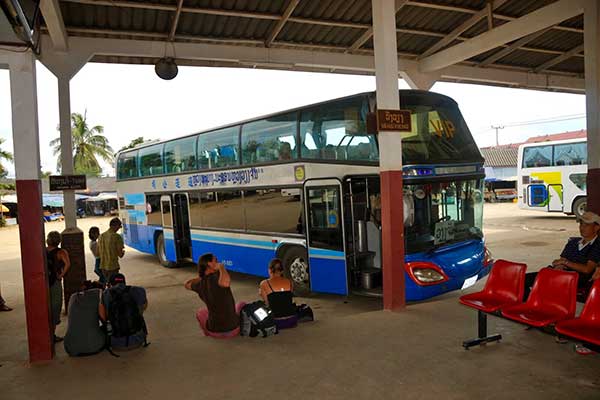 transportation guide from vang vieng